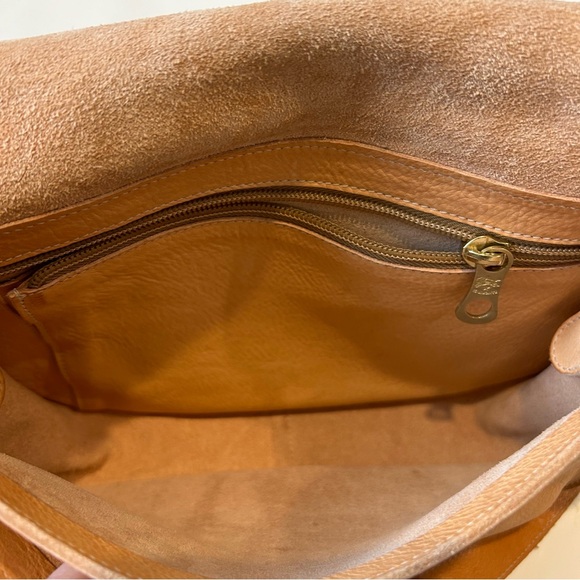 Il Bisonte Genuine Leather crossbody over shoulder handbag - Picture 3 of 13